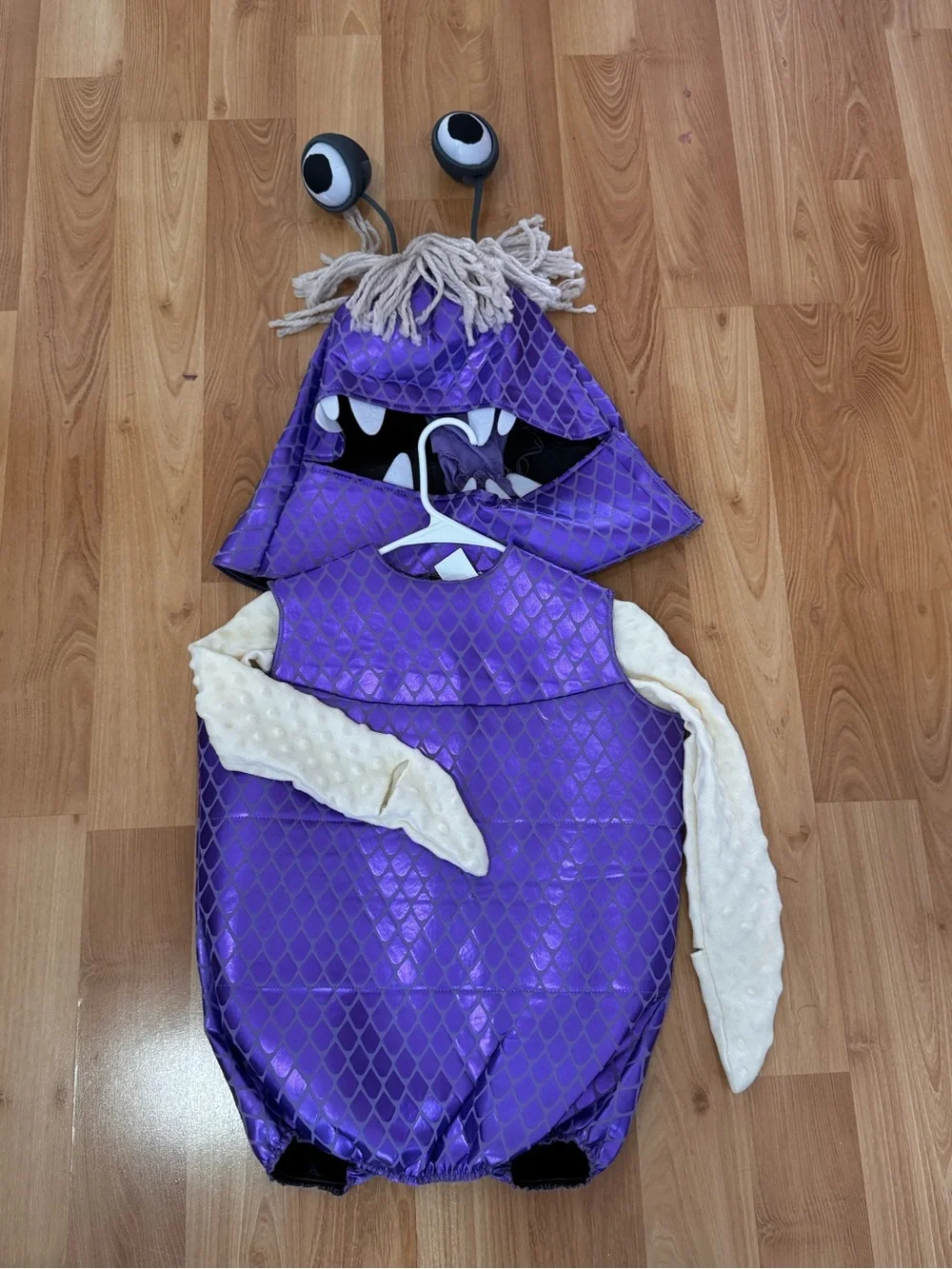 Disguise Monsters Inc BOOPurple Monster Deluxe Costume with Cream Accents